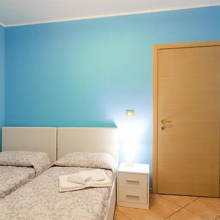 公寓 Terrazza Sul Mare 陶尔米纳