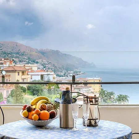 Terrazza Sul Mare * 陶尔米纳